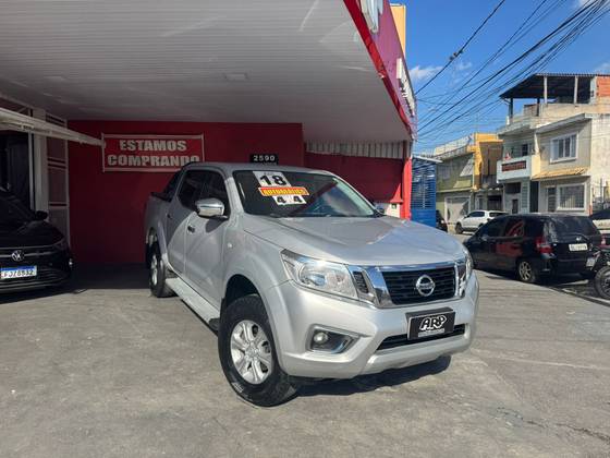 NISSAN FRONTIER 2.3 16V TURBO DIESEL SE CD 4X4 AUTOMÁTICO NISSAN FRONTIER 2.3 16V TURBO DIESEL SE CD 4X4 AUTOMÁTICO